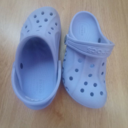 Crocs Baya Clog light purple clogs with embossed logo, size 30