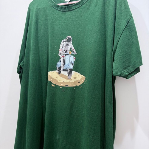 Men's T-shirt 2XL like new, black and green