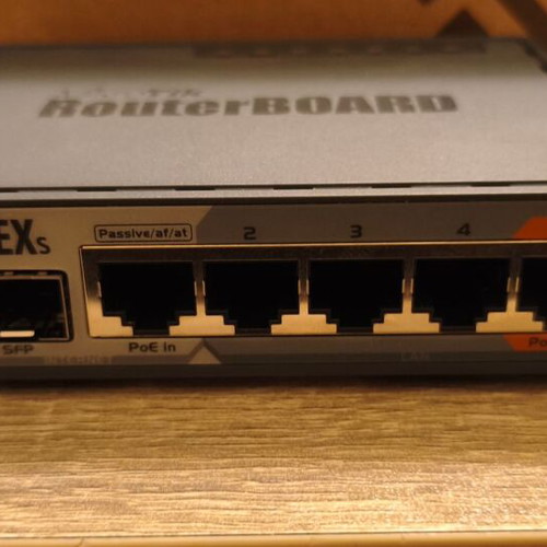 MikroTik hEX S Router with 5 Gigabit Ports and SFP Port like new