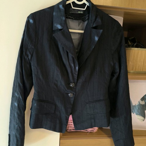 Ysatis black blazer in excellent condition