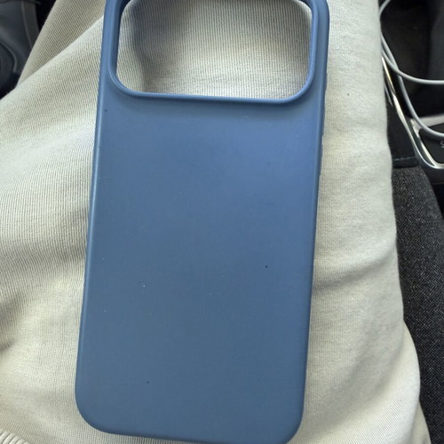 iPhone 17 Pro Max cases used