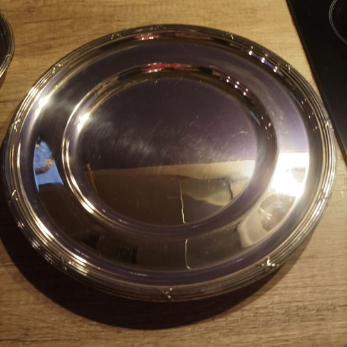 Set of two silver-plated trays used, oval and round