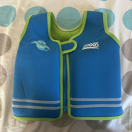 Zoggs children's life jacket used, for 2-3 years (15-18 kg)