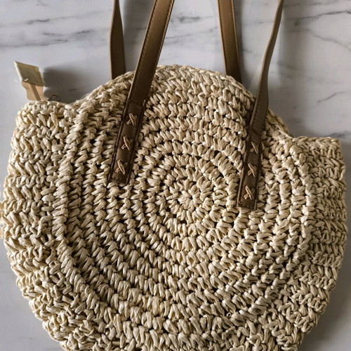 Women’s straw bag like new