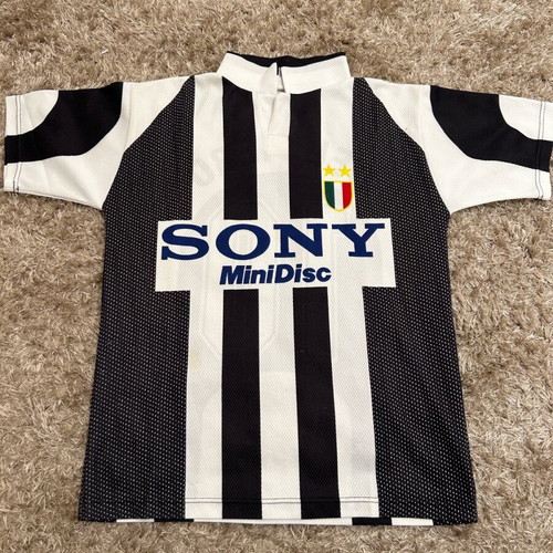 Juventus 1997 jersey used with Del Piero 10 name size S