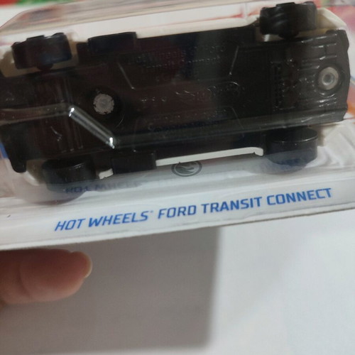 Hot Wheels Treasure Hunt Ford Transit Connect like new