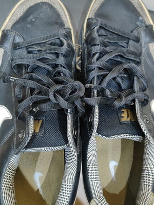 Nike sneakers used, size 44.5, blue with check detail