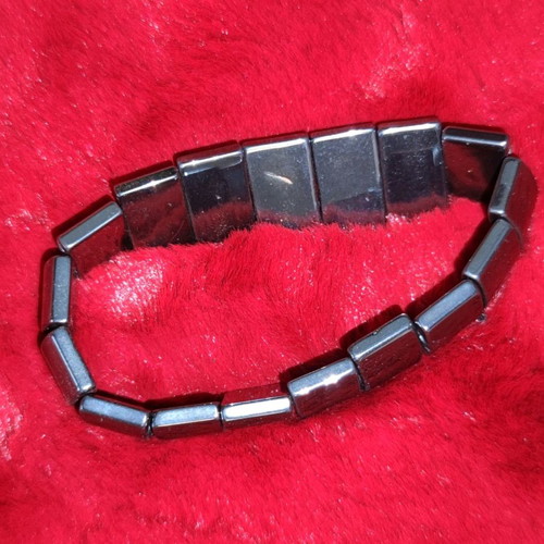 Hematite bracelet vintage used with elastic band