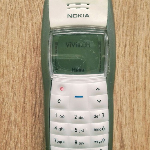Nokia 1100 like new, gray