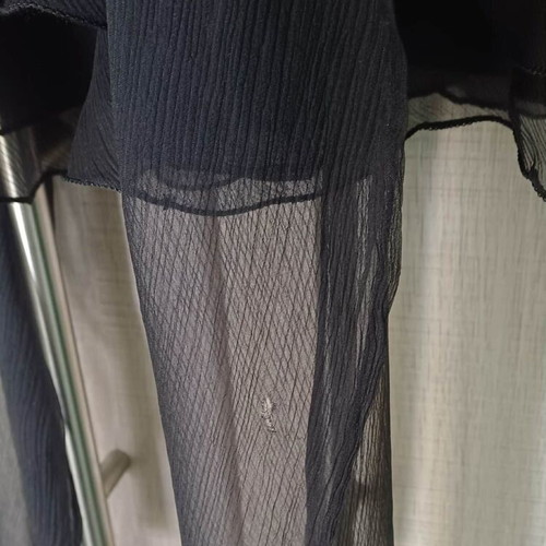 Black tulle skirt like new with belt, size M