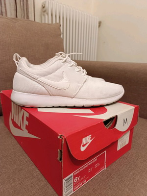 Nike Roche One sneakers like new, white, size 38.5