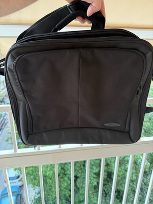 Targus laptop bag like new, black