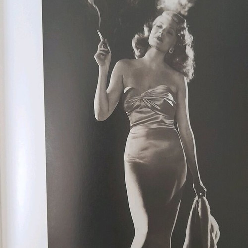 The Fashion Book used, Greek edition