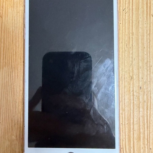 I phone 7 Plus like new with case