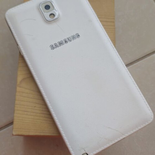 Samsung Galaxy Note 3 used with battery, charger, and S Pen