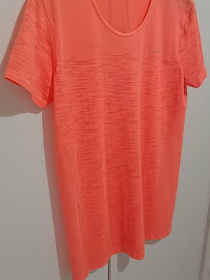 Decathlon sports shirt size L