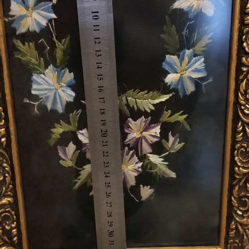 Set of embroidered frames like new, size 35x25 and small 27x20
