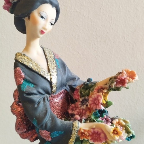 Vintage Italian Geisha Figurine El.a.N, like new, 33cm