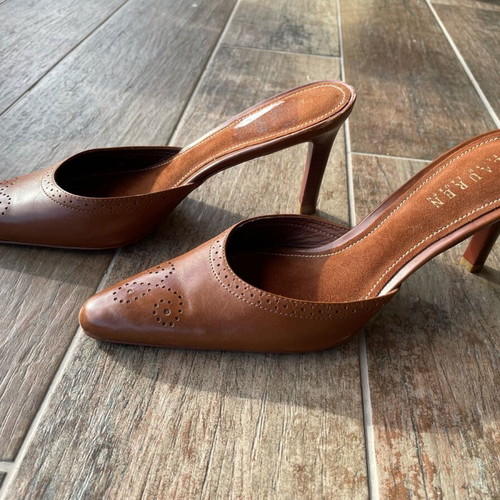 Ralph Lauren brown pumps size 38 new with low heel