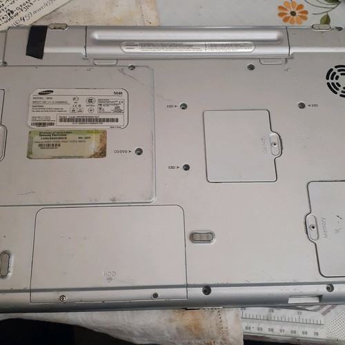 Samsung M40 laptop used for spare parts
