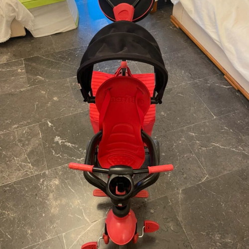 SmarTrike Swing DLX 4-in-1 tricycle like new