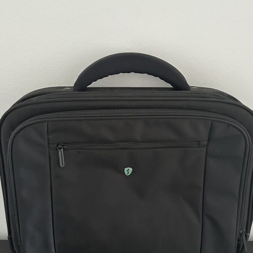 Laptop bag with shoulder strap like new, black