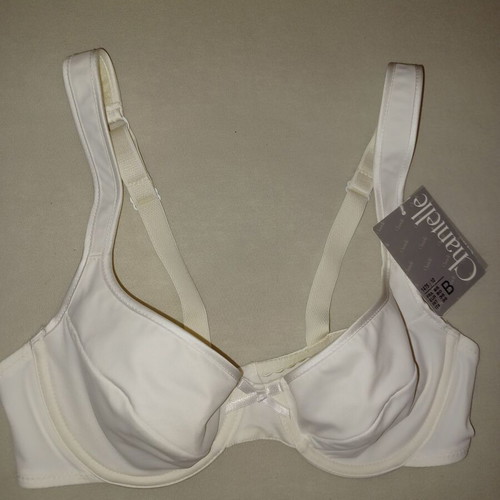 Chantelle bra new, size 80B, ivory