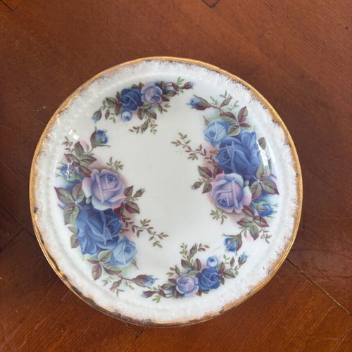 Royal Albert Moonlight Rose in like new condition, vase 18 cm, plate 12 cm, bowl 9 cm