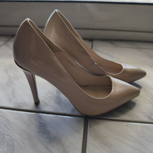 ACBC Nude Patent Leather Pumps Size 38 Like New