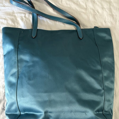 Victoria's Secret shoulder bag petrol fabric with animal print lining like new