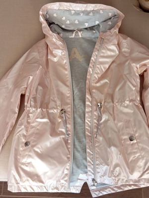 Alouette windbreaker for 5-year-old girl like new