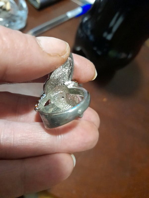 Butterfly ring size 8-9 used