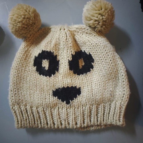 Girls Bear Beanie like new