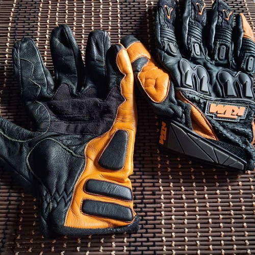 KTM leather motorcycle gloves used, small to medium