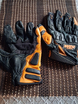 KTM leather motorcycle gloves used, small to medium