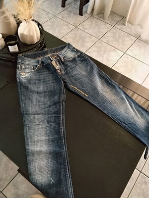 Τζιν παντελόνι Dsquared2 σαν καινούργιο, μέγεθος M 38 10, μπλε