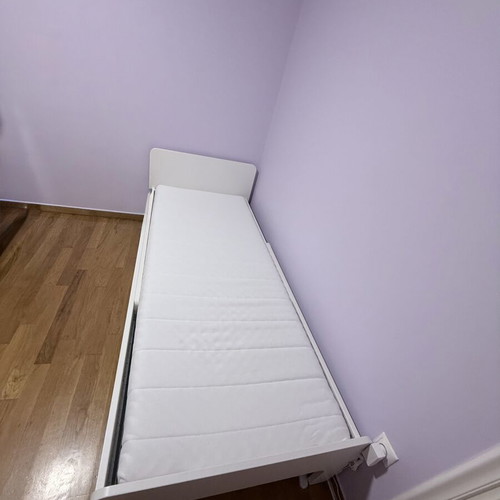 IKEA Slakt Extendable Bed with Asvang Foam Mattress like new