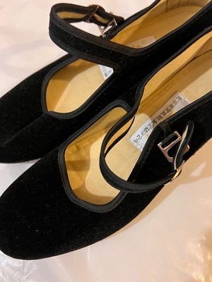 Homemade shoes new, black house slippers with small platform