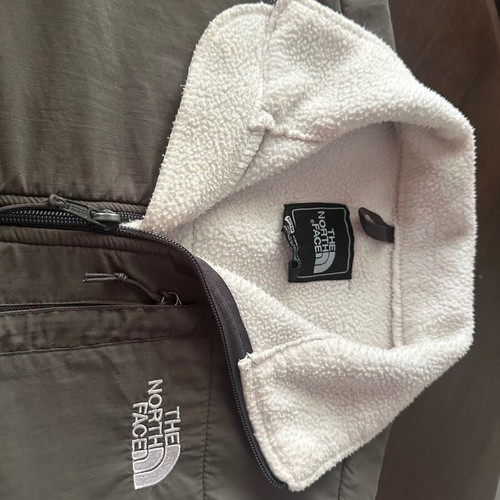 The North Face women's M fleece jacket white with khaki windproof fabric