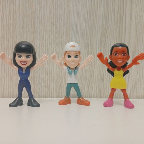 Kinder Surprise Joy Famous Teen Idols figures used, set