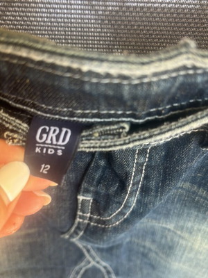 Girls' denim skirt size 12 GRD like new, blue