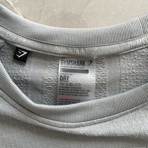 Gymshark Onyx V3 grey shirt new, size large fits muscle fit medium