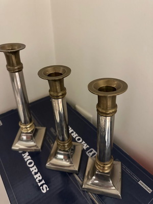 Set of 2 silver-plated candlesticks with gold details