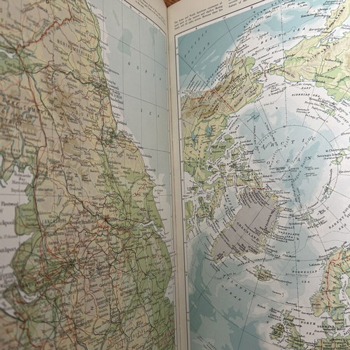 Vintage World Atlas 1961 in English like new