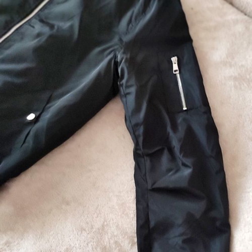 Women's jacket like new, size M, black with silver zipper