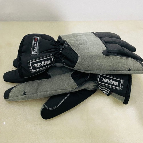 Motorcycle winter gloves XXL Kevlar Thinsulate 3M Hipora like new