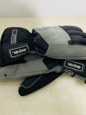 Motorcycle winter gloves XXL Kevlar Thinsulate 3M Hipora like new