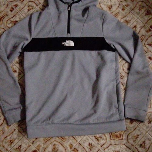 The North Face hoodie used, small, grey and black