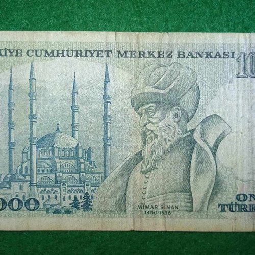 10000 Lira banknote Turkey 1970 used