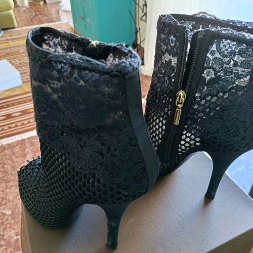 Dolce & Gabbana high-heeled ankle boots like new, size 39, black